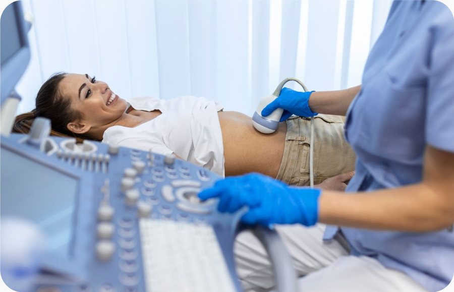 Exame de elastografia hepática em andamento